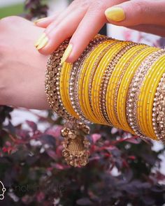 Which is famous for glass bangles